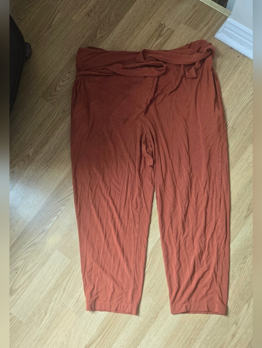 Free Label Cropped Bamboo Reese Pants.